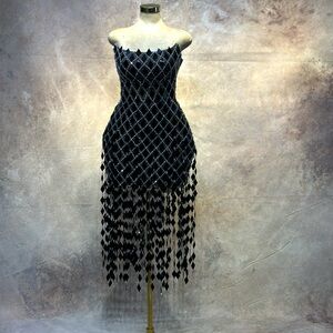 Chic Black Diamond Pattern Midi Dress